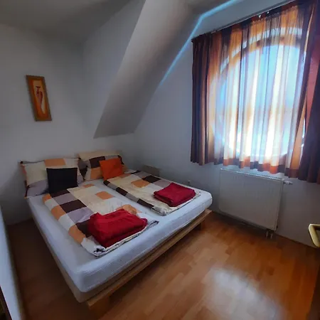 Apartman Sirály *